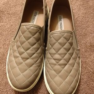 Tan Steve Madden Slip on Sneaks Ladies 7.5